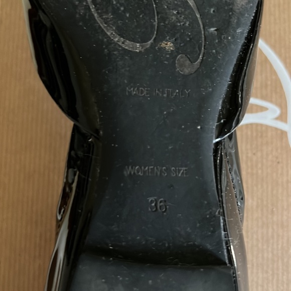 Roger Vivier D’Orsay Patent Leather Ballerina Ballet Flats - Picture 5 of 7